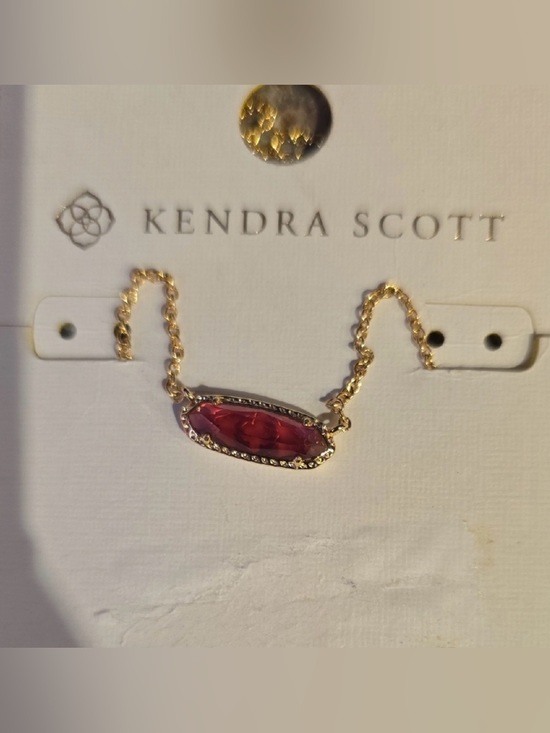 Kendra Scott Jewelry - 👉🍓NWT Kendra Scott Elisa Necklace in Vibrant Berry Red✨Beautiful!